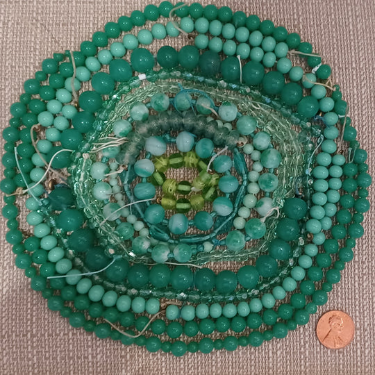 Vintage Czech & Japanese green glass bead 5 strand mix. b11-mx04
