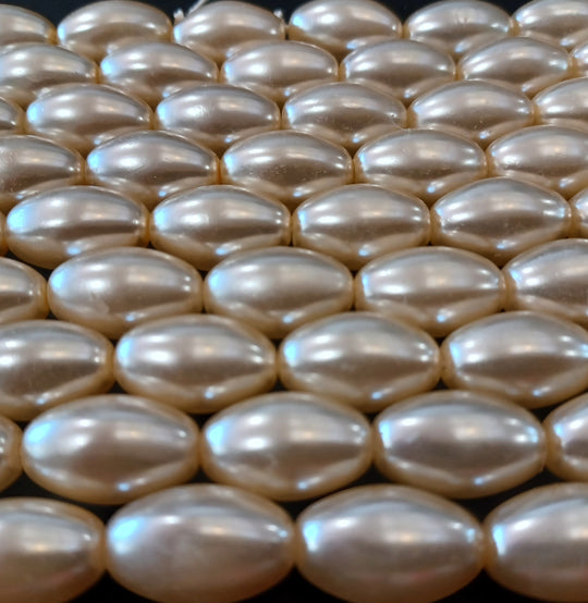 Large Champagne Colored Oat-Shaped Glass Pearl, Japanese. 18x11mm, Pkg 4. b11-pr-0133