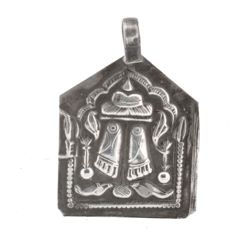 Antique Vintage coin silver Hindu amulet pendant depicting Vishnu's footprints. b18-0615cs