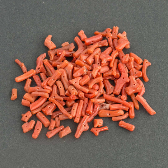 Vintage Italian natural Mediterranean salmon branch coral beads.  1930s. 7-15mm. 10 gram bag. b4-cor421