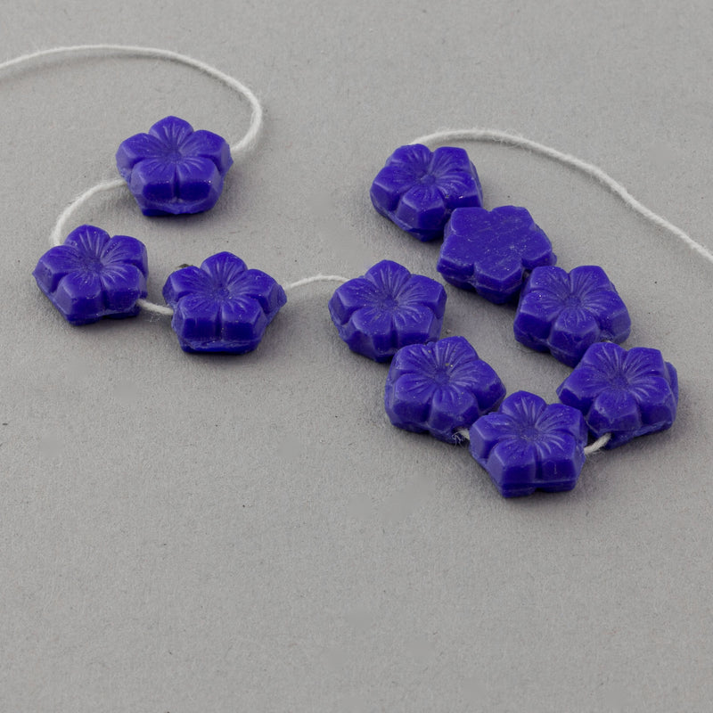 Vintage Bohemian opaque flat back glass flower nailhead flower beads.7x3mm. Hank of 260 beads. b11-bl-1059