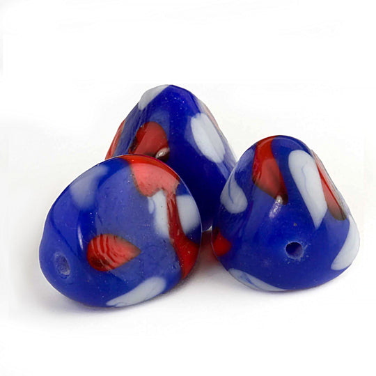 Vintage Cherry brand blue, white and red triangular nuggets. 17mm. Pkg. of 4. b11-bl-2058