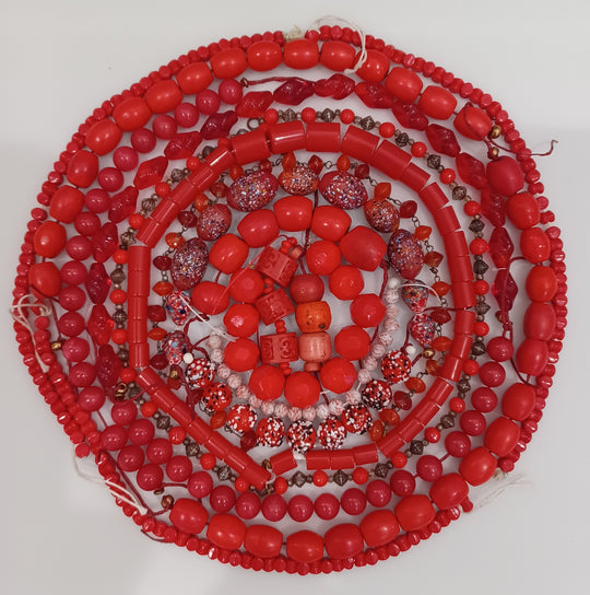 Vintage glass bead mix from Czechoslovakia & Japan in array of red hues. 8.6oz. b11-mx011