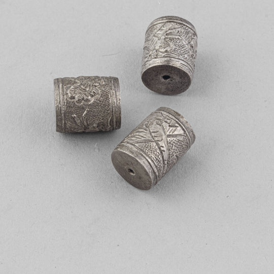 Coin silver embossed cylinder bead dragonfly design 14x10mm Pkg of 1. B18-0306