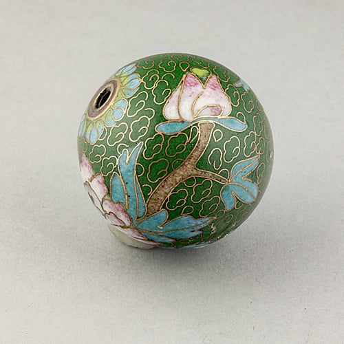 Vintage mid-century Chinese export 35mm finely made cloisonné bead.  b2-938