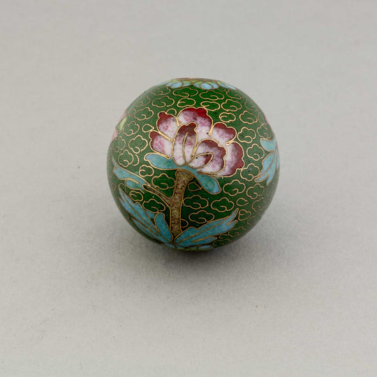 Vintage mid-century Chinese export 35mm finely made cloisonné bead.  b2-938