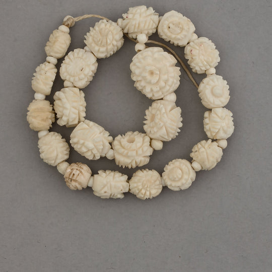 9.25 inch strand Art Deco Chinese export hand carved bovine bone rose beads, 8mm-14mm.  1920s-30s. b3-bo207