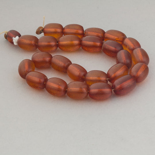 Vintage Baltic Cognac Amber 12 inch strand of 25 oval beads. b4-amb148