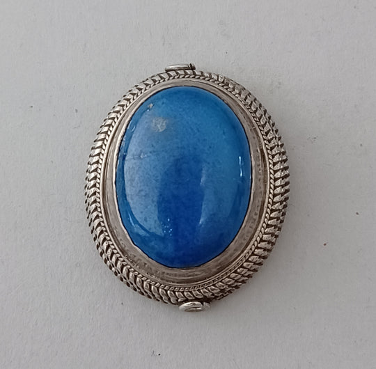 Old Tibet-Nepal silver and Lapis Lazuli hair ornament pendant. b4-lap310
