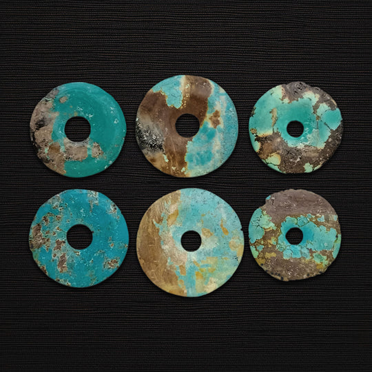 6 vintage natural Hubei Turquoise donut pi beads. 23-26mm. 20.5 gr.  b4-tur509