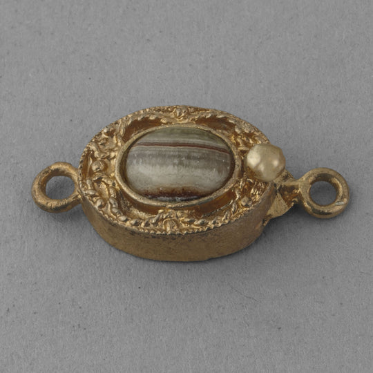 Sterling Silver Vermeil clasp with Banded Onyx cabochon.14x10mm. b8-387