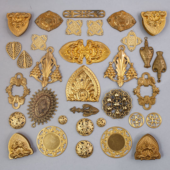Vintage  solid brass stampings & components mix. B9-mx10