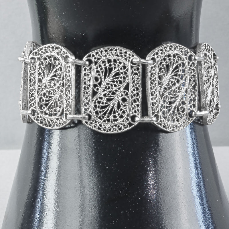 Vintage hand made sterling silver fine filigree panel bracelet.  brvs996