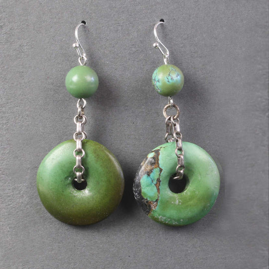 Chinese Hubei mine green turquoise matrix Pi bead earrings.  j-ervn996
