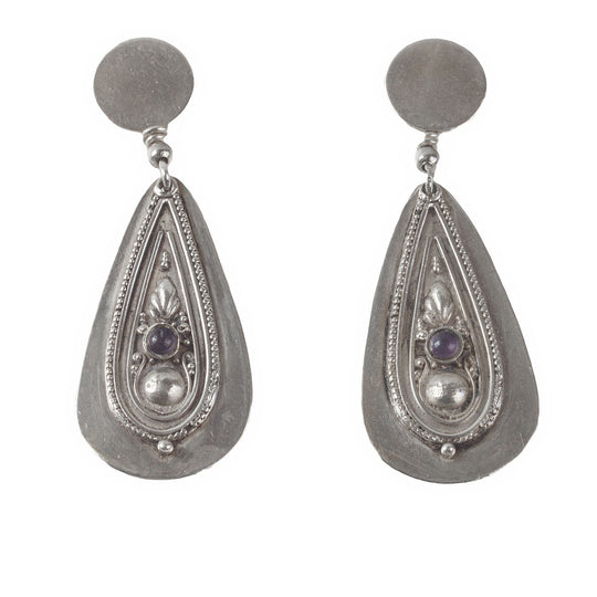 Sterling Silver and Amethyst teardrop shaped earrings. j-ervs907