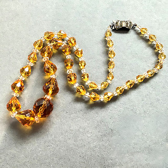 Art Deco era faceted amber glass necklace, Czechoslovakia . j-nlad1002