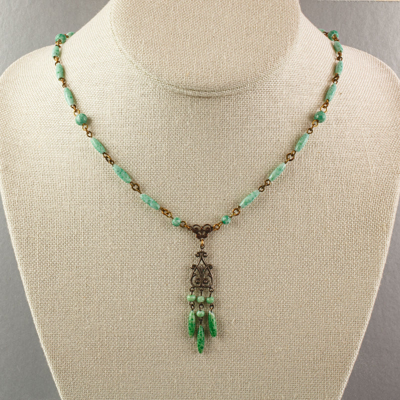 Art Deco Green Bohemian Glass Lavaliere Necklace.  1920s, Czechoslovakia. j-nlad997