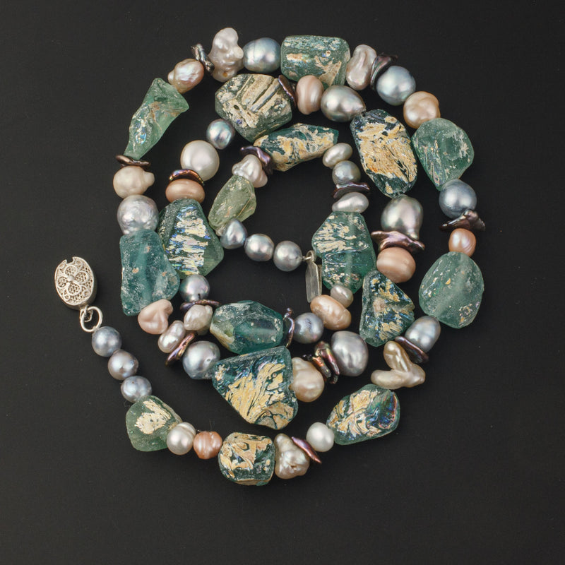 Ancient Roman era iridescent Bactrian glass and pearl necklace. nlbd2201