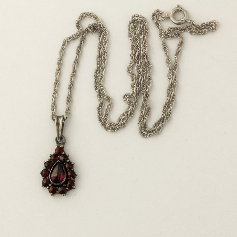 Vintage Czechoslovakia Bohemian two tiered  garnet pendant necklace