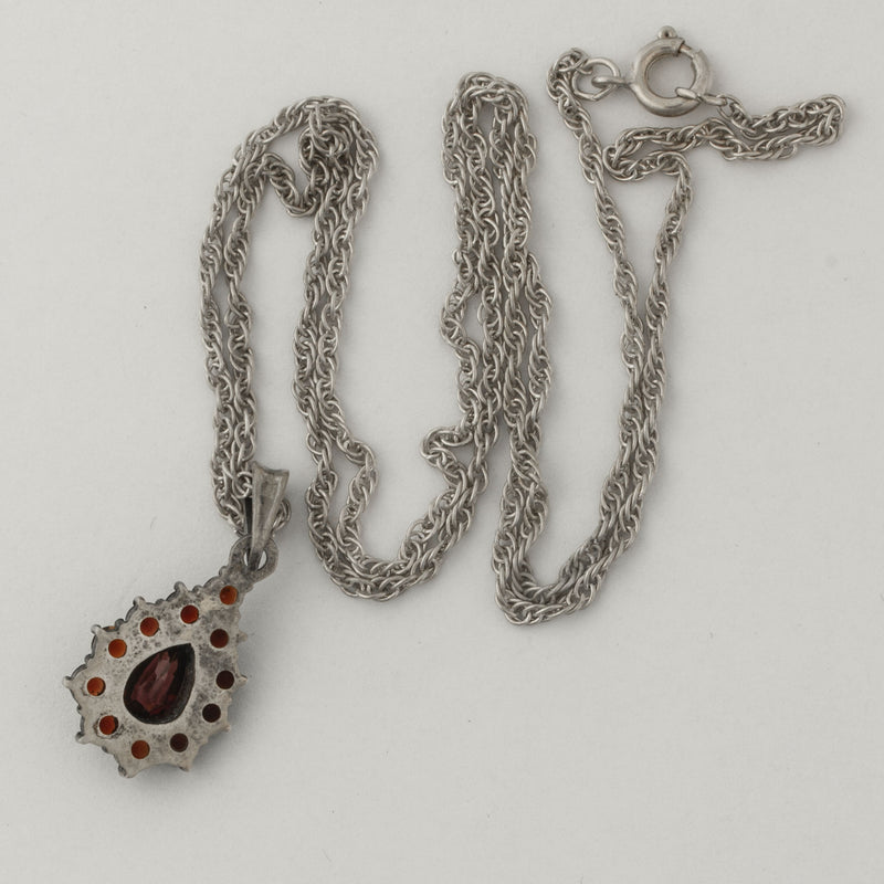 Vintage Czechoslovakia Bohemian two tiered  garnet pendant necklace