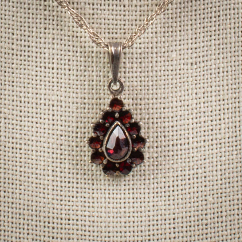 Vintage Czechoslovakia Bohemian two tiered  garnet pendant necklace