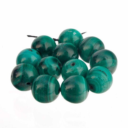 8mm all natural Malachite round beads.  Vintage high quality .1980s. 25 beads.  b4-mal220
