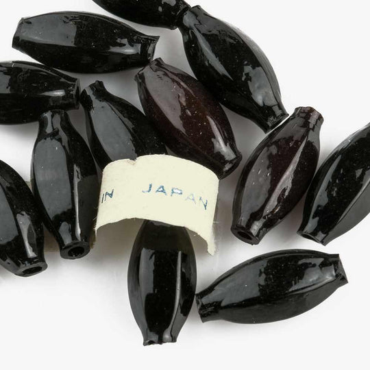 Vintage Japanese blown glass oval shaped beads. 17mm Pkg of 6. B11-BW-0350(e)