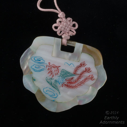 B10-0102 Vintage Inlaid Mother of Pearl Lock pendant, etched and painted, 40x52mm. 1970's Chinese export