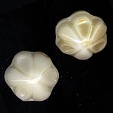 b11-br-0714-Vintage German glass flower bead. 11mm. Pkg of 4