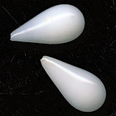 Vintage 1 hole alabaster glass 1 hole teardrop.12x6mm.  Pkg of 8. b11-bw-0883