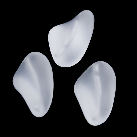 Vintage frosted crystal twists. 22x12mm Japan pkg of 4. b11-cr-0549(e)