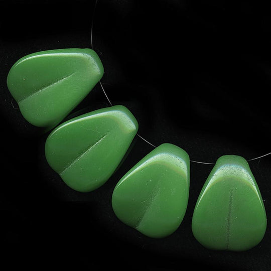 Flower Petal Pendant Beads, green glass. Pkg 10. b11-gr-0984