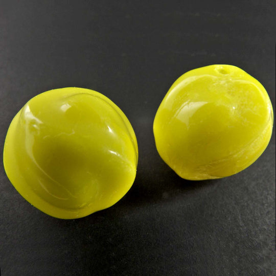 B11-YO-0526 Vintage Czech Molded Rounds. 15x12mm. Pkg of 4