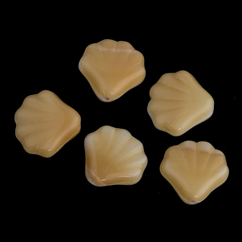 Czech Scallop Shell Bead. 14mm. Pkg of 5