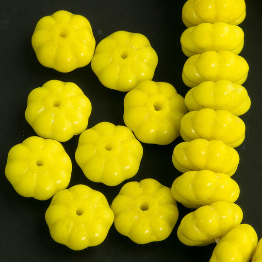 Vintage flower rondelles, occupied Germany late 1940s. 9x4mm. Pkg of 10. b11-yo-0865(e)