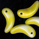 b11-yo-0840-Vintage yellow tooth beads. 13mm. Pkg of 10