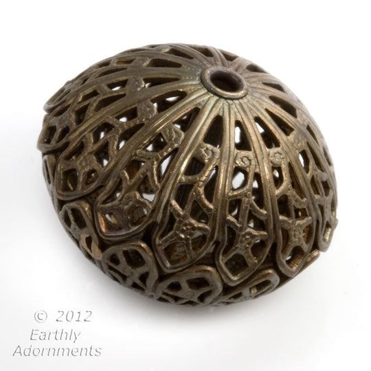 b18-0113-Solid brass filigree large flattened round beads, 16x20mm. Pkg of 1