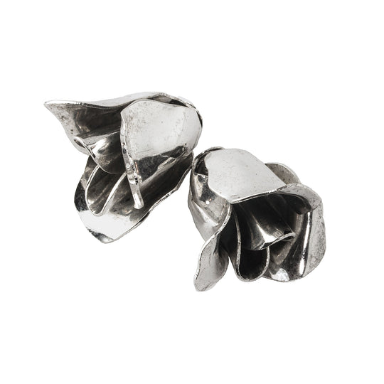 Sterling silver plated steel Rosebud Beads. 20mm. Package of 1. b18-0133