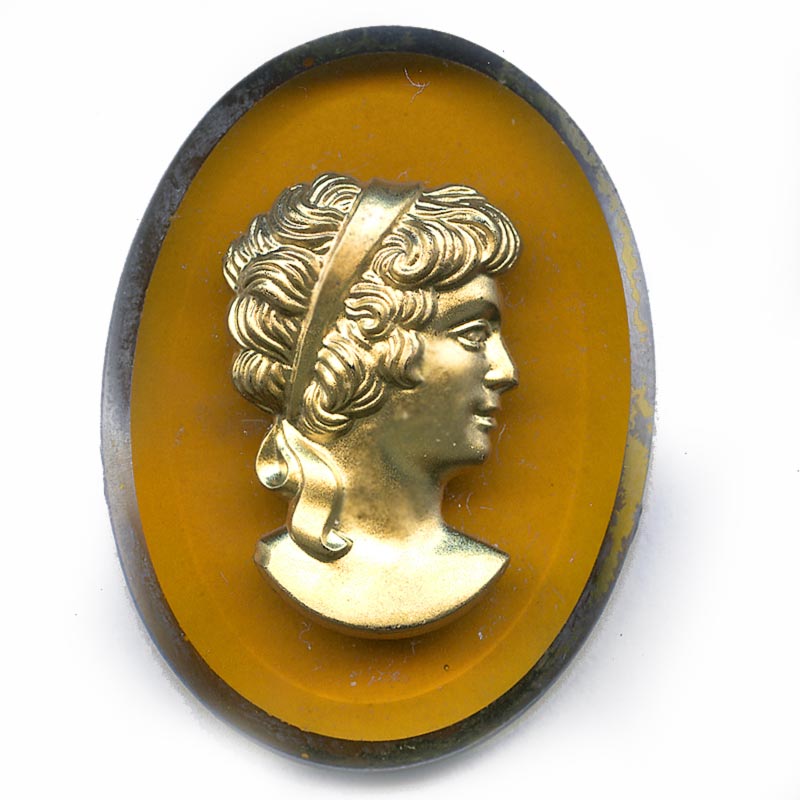 Vintage gilded cameo on beveled amber glass with gilded edge. 40x30mm. Pkg of 1.