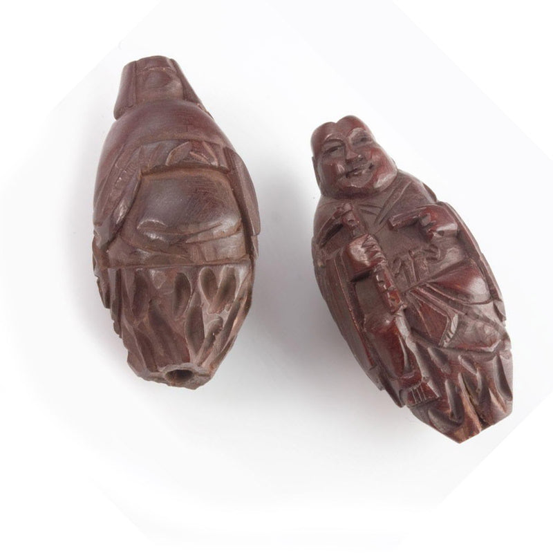 Vintage Chinese carved fruit pit Chinese immortal Lun Pin Mala bead.
