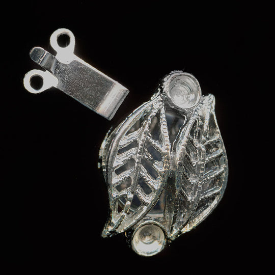 Vintage silver plated 2 strand push in filigree clasp with 2 point back stone settings 15mm 1 pc. b8-270(e)