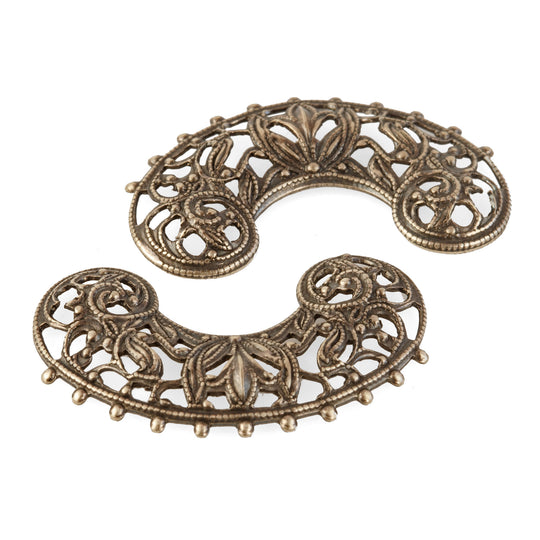 Vintage solid raw brass stamped filigree kidney shape connector. 30x20mm Pkg. of 2. b9-0872(e)