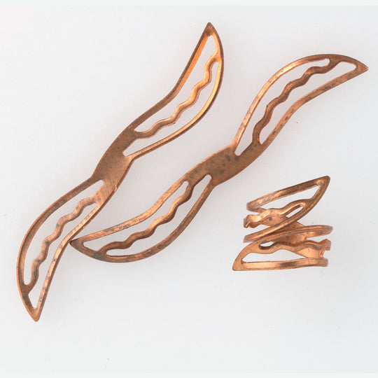 Vintage red brass stamped cutout flexible component, 76x10mm. Package of 2. b9-2407(e)