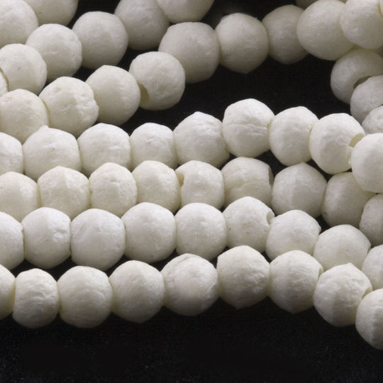 Vintage 3.5mm carved white bone rounds, strand of 100, India. b3-bo161(e)