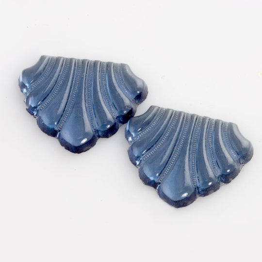 Art Deco Fan / Shell shaped Cabochon, glass. Czechoslovakia 17x14mm. 4 pcs. b5-823