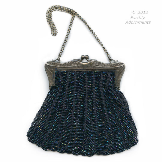 Antique Edwardian knitted beaded bag with silver frame.  hbed104
