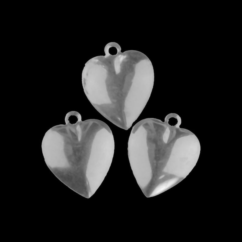 Vintage silver plated steel heart pendant. 18x15mm. Package of 10. 
