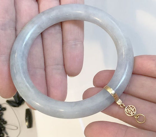 Jadeite rounded bangle, Natural untreated Burmese jade. j-brja829