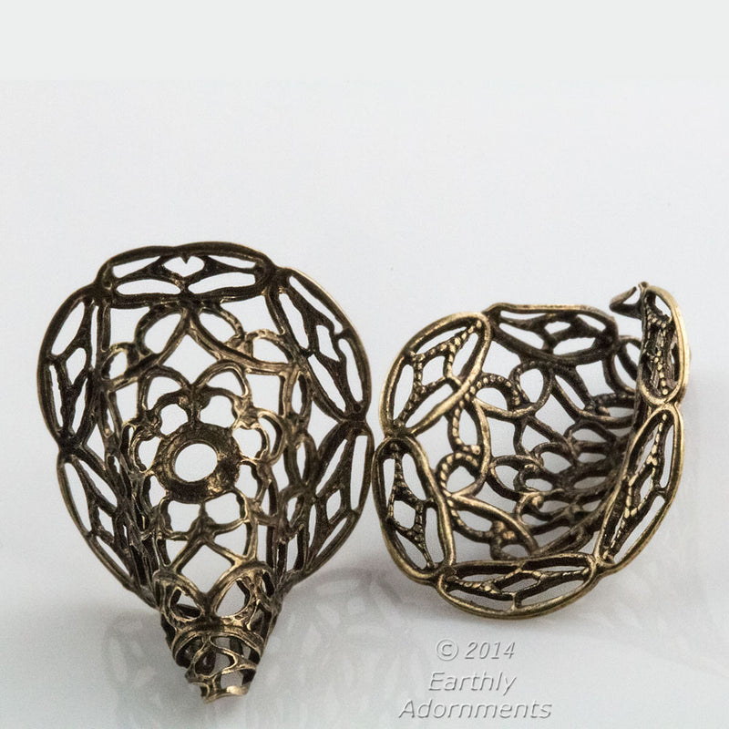 Vintage oxidized brass laced filigree bead cap. 18x20mm. Pkg of 1. 