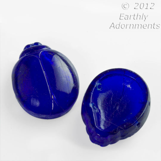Lapis blue glass 2-hole scarab bead. Czechslovakia. 28x22mm. Pkg 1. b11-bl-0756
